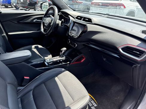 Used 2023 Chevrolet TrailBlazer RS w/ Convenience Package AWD/4WD image 35