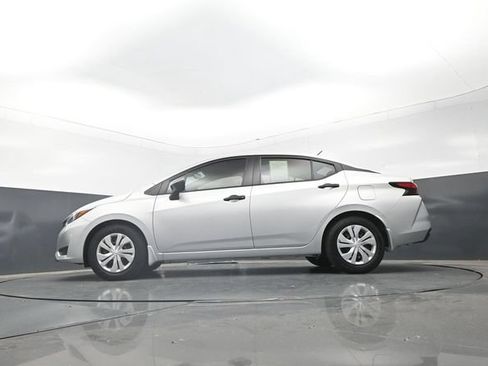 Used 2025 Nissan Versa S w/ Electronics Package FWD image 25