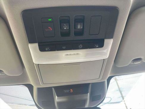 Used 2023 Nissan Rogue Platinum w/ Platinum Premium Package image 29