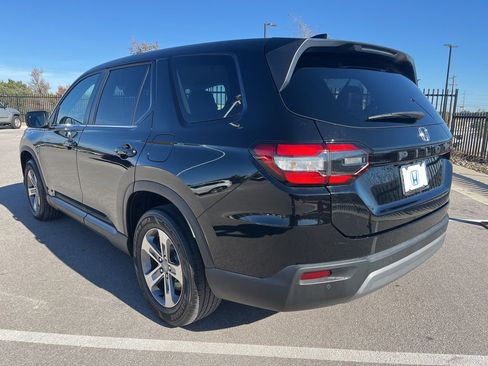 Used 2023 Honda Pilot EX-L image 6
