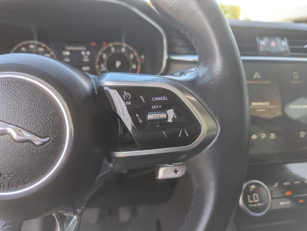Used 2023 Jaguar F-PACE S AWD/4WD image 16