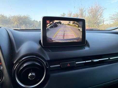 Used 2018 Toyota Yaris iA FWD image 6