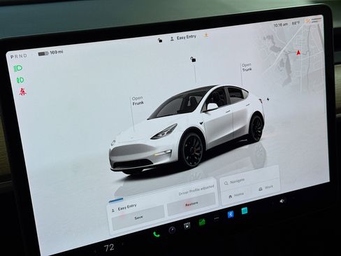 Used 2022 Tesla Model Y Performance image 16