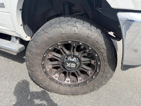 Used 2014 RAM 2500 Limited AWD/4WD image 3