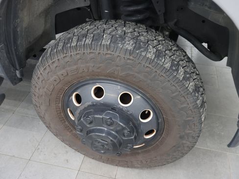 Used 2024 RAM 3500 Big Horn w/ Night Edition AWD/4WD image 3