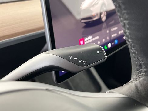 Used 2023 Tesla Model Y Long Range image 28