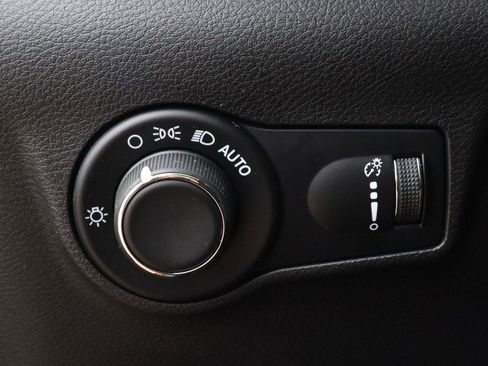 Used 2024 Jeep Compass Sport AWD/4WD image 16