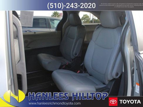 Used 2024 Toyota Sienna XLE image 17