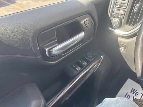 Used 2021 Chevrolet Silverado 1500 RST image 13