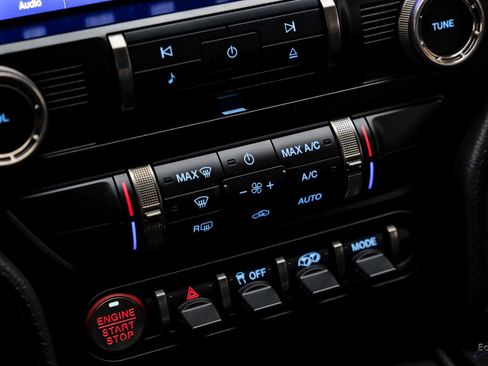 Used 2021 Ford Mustang Shelby GT500 w/ Carbon Fiber Track Pack image 64