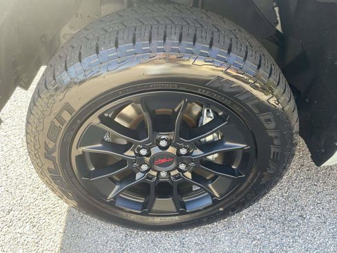 Used 2024 Toyota Tundra Limited image 28