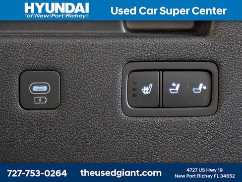 Used 2023 Hyundai Palisade Limited image 17