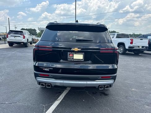 New 2026 Chevrolet Traverse LT w/ Enhanced Driving Package FWD image 7
