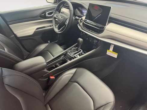 New 2026 Jeep Compass Limited image 4