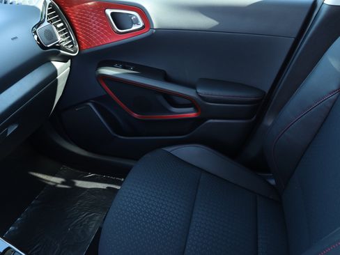 New 2025 Kia Soul GT-Line w/ GT-Line Technology Package image 15