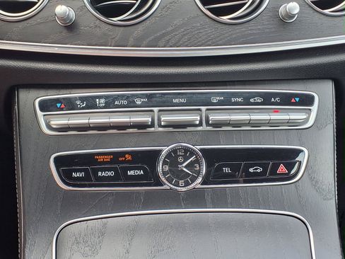 Used 2019 Mercedes-Benz E 450 4MATIC Sedan image 25