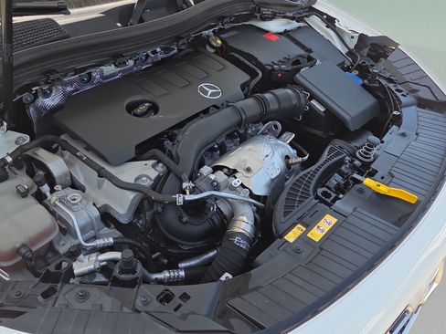 Certified 2023 Mercedes-Benz GLA 250 image 18