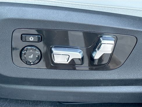 New 2026 BMW X5 sDrive40i w/ M Sport Package RWD image 25