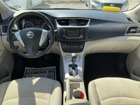Used 2015 Nissan Sentra SV w/ Style Package image 18