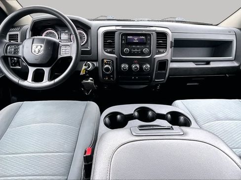Used 2019 RAM 1500 Express AWD/4WD image 16
