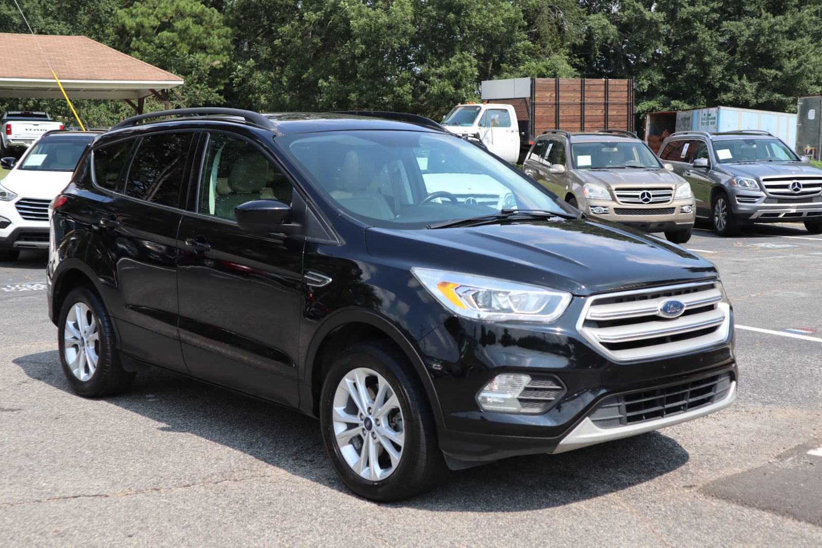 Used 2018 Ford Escape SEL AWD/4WD image 3
