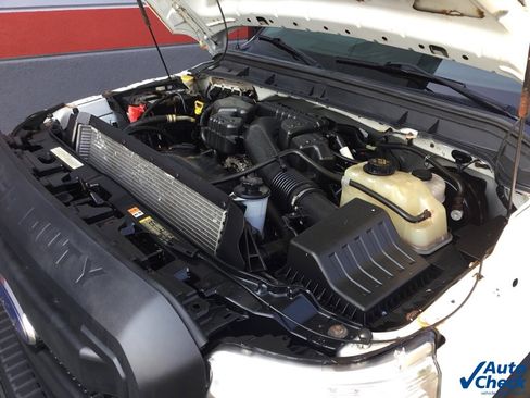 Used 2015 Ford F250 XL w/ Snow Plow Prep Package image 38