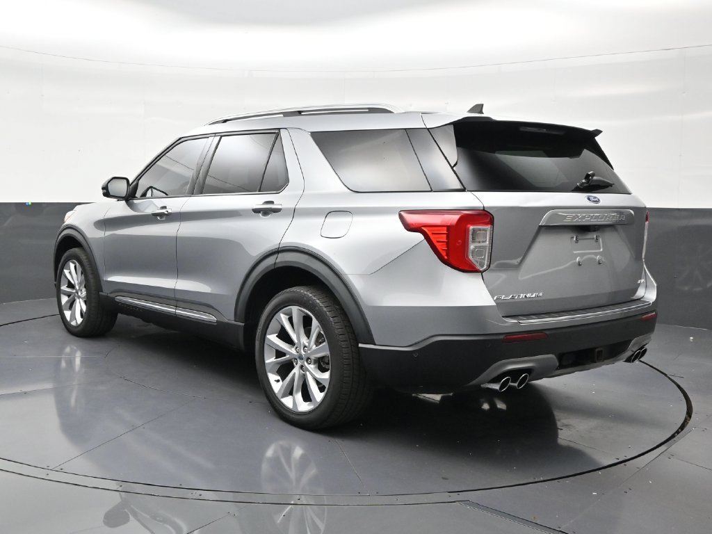 Used 2022 Ford Explorer Platinum w/ Equipment Group 601A AWD/4WD image 3