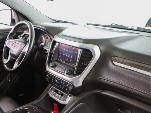 Used 2023 GMC Acadia SLT image 27