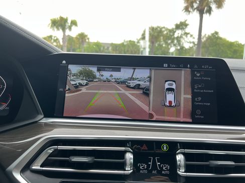 Used 2023 BMW X5 sDrive40i w/ M Sport Package image 25