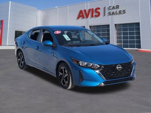 Used 2025 Nissan Sentra SV FWD image 3