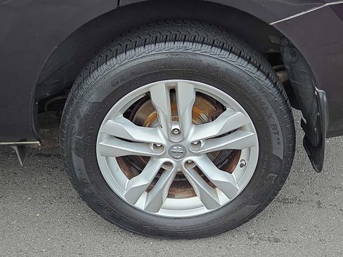 Used 2013 Nissan Rogue SV AWD/4WD image 30