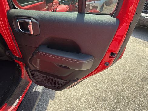 Used 2021 Jeep Wrangler Unlimited Sahara w/ Cold Weather Group image 20