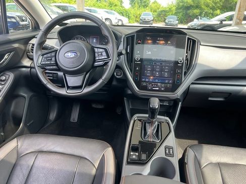 Used 2024 Subaru Crosstrek 2.5i Limited AWD/4WD image 18