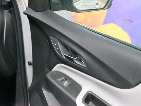 Used 2022 Chevrolet Equinox LT FWD image 11