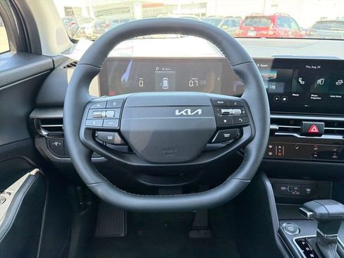 New 2026 Kia Sportage LX w/ LX Convenience Package AWD/4WD image 10