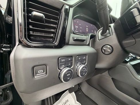 Used 2024 GMC Sierra 1500 AT4 w/ Technology Package AWD/4WD image 19