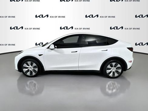 Used 2023 Tesla Model Y Long Range AWD/4WD image 4