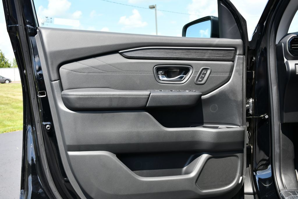 New 2026 Honda Pilot Touring image 12
