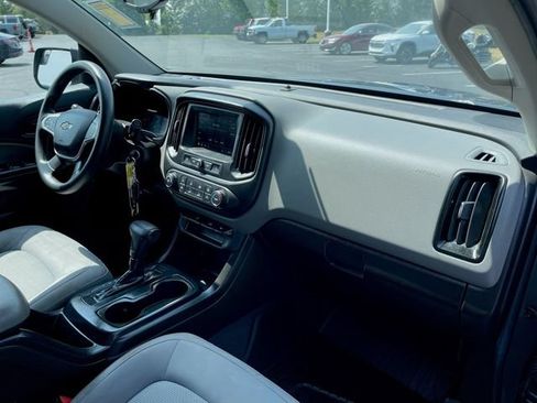 Used 2019 Chevrolet Colorado W/T w/ WT Convenience Package AWD/4WD image 26