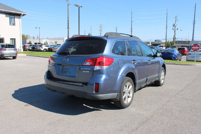 Used 2013 Subaru Outback 2.5i Limited w/ Moonroof Pkg AWD/4WD image 36