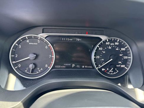 Used 2025 Nissan Rogue SV w/ SV Premium Package FWD image 38