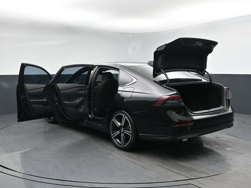 Used 2024 Honda Accord Sport image 28