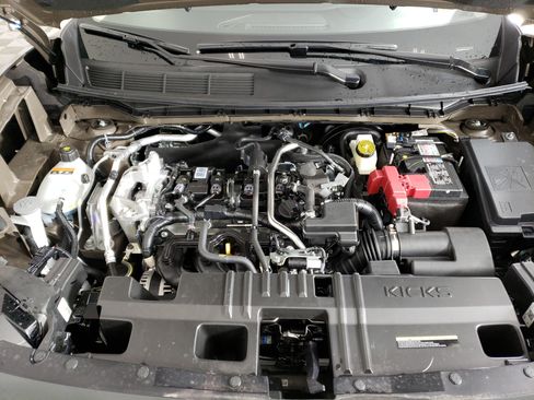 New 2026 Nissan Kicks SR w/ Cold Weather Package image 16