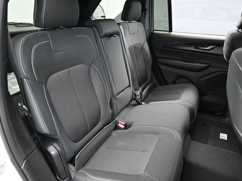 New 2025 Jeep Grand Cherokee Laredo RWD image 42