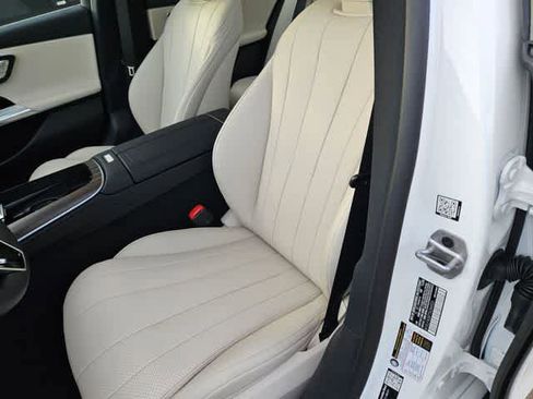 Used 2026 Mercedes-Benz E 350 Sedan image 15