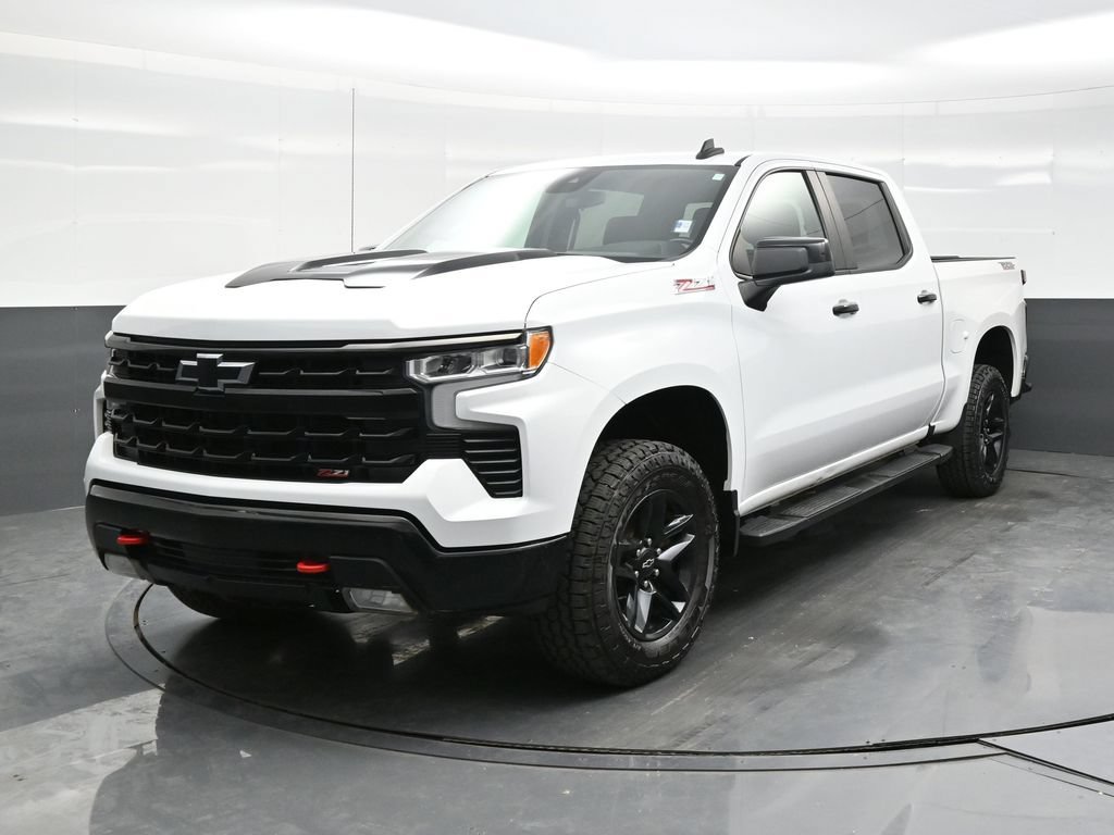 Used 2023 Chevrolet Silverado 1500 LT Trail Boss w/ Protection Package AWD/4WD image 2