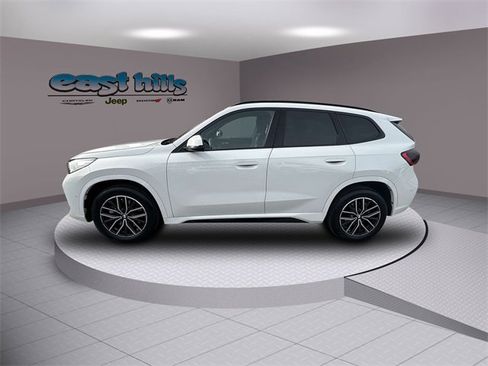 Used 2025 BMW X1 xDrive28i image 6