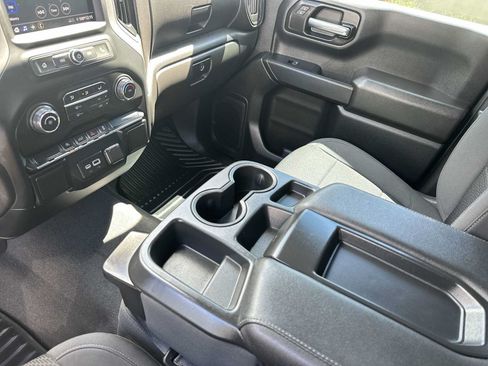 Certified 2022 Chevrolet Silverado 1500 Custom AWD/4WD image 21