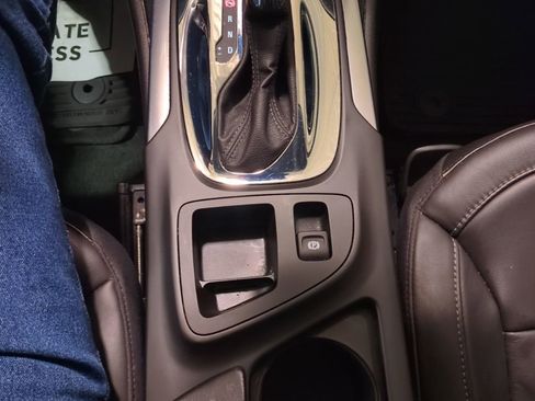 Used 2017 Buick Regal Sport Touring image 20