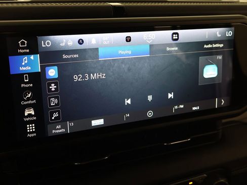 Used 2025 Jeep Wrangler Unlimited Sahara AWD/4WD image 40
